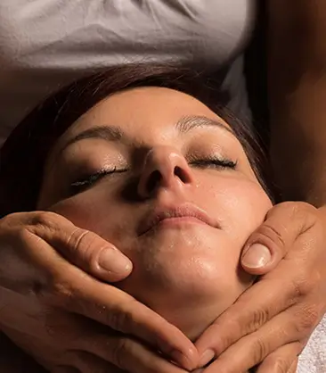 Massage Shirotchampi de la tête